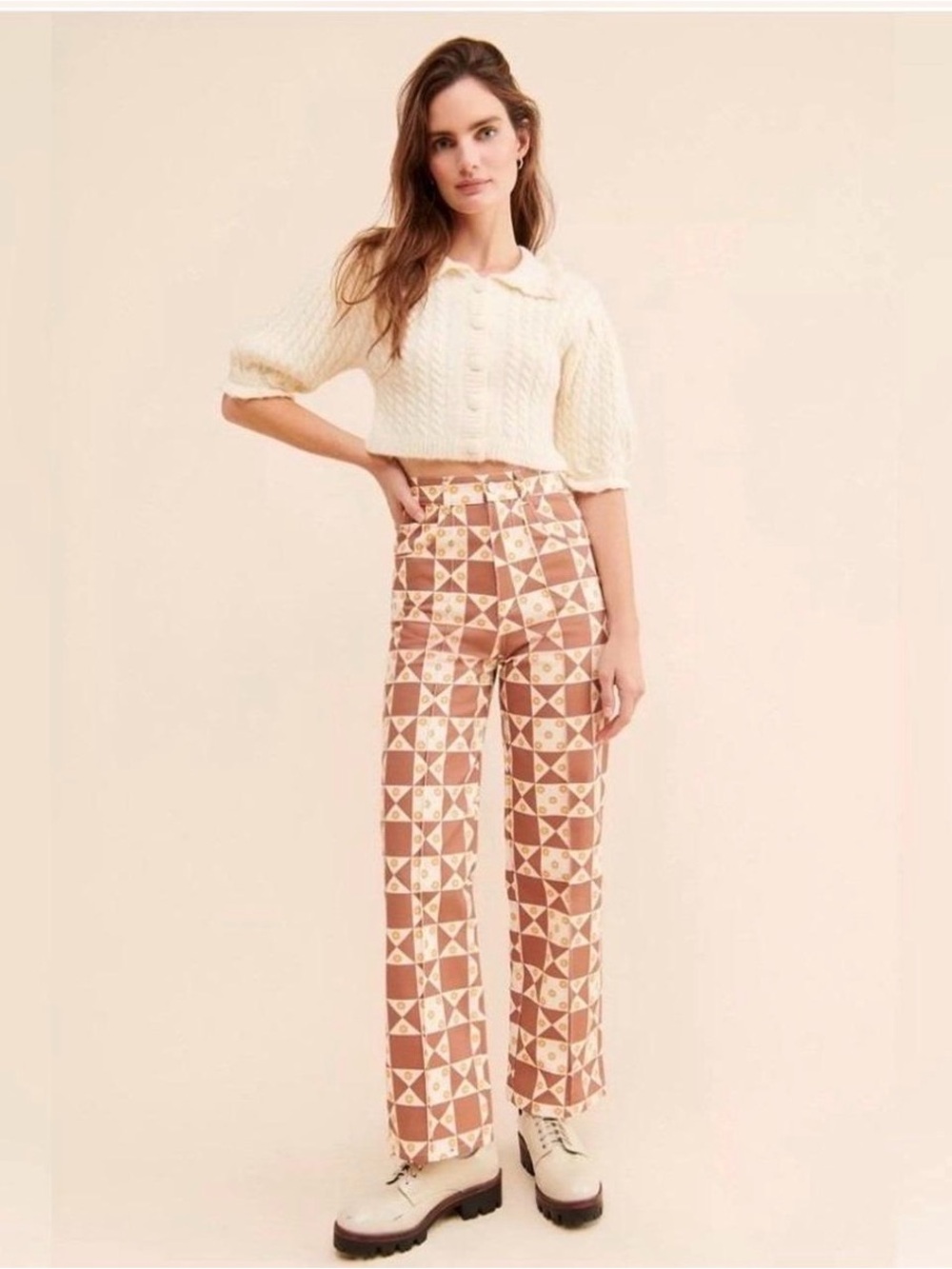 Lisa Says Gah Geometric Straight-Leg Pants in Cream & Brown